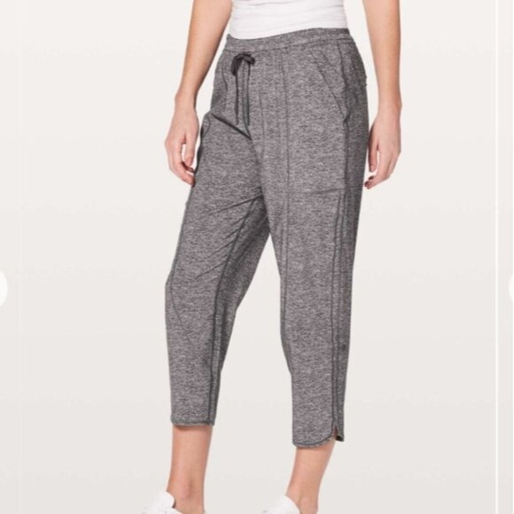 Lululemon Final Play Heather Lux Multi Black Cropped Pant Size 8 - Picture 3 of 12